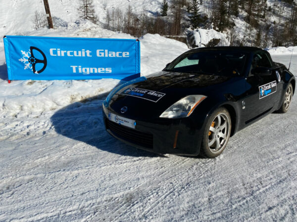 Nissan 350Z de 280cv sur le Circuit Glace de Tignes